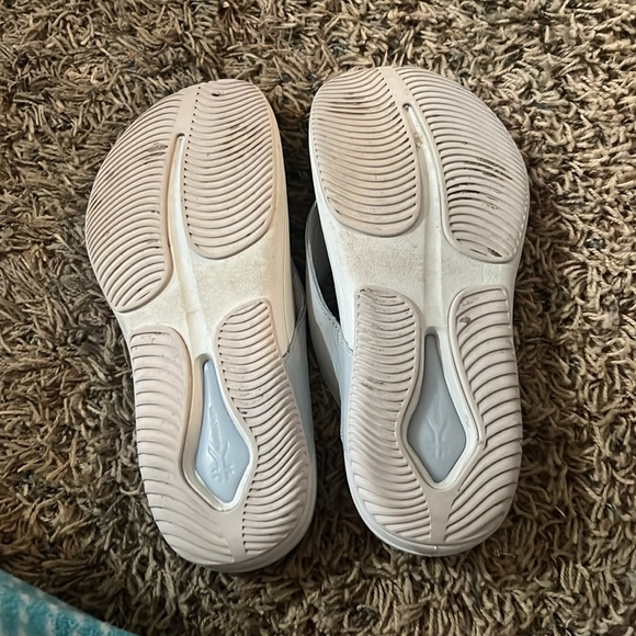 Kuru orthopedic sandals size 8 - Picture 2 of 2